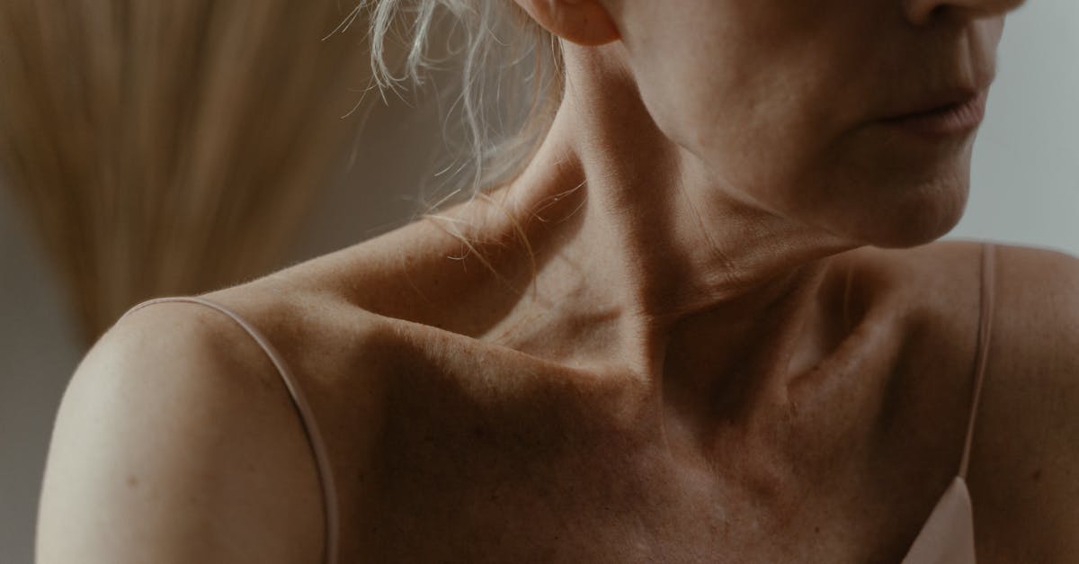 discover effective treatments and preventative measures for shoulder impingement. learn about the causes, symptoms, and rehabilitation strategies to regain mobility and reduce pain in your shoulder.