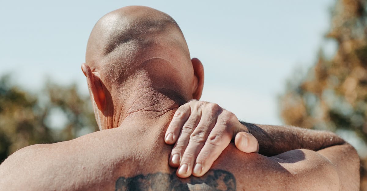 discover effective strategies for shoulder pain relief. explore a variety of treatments, exercises, and tips to alleviate discomfort and improve mobility. say goodbye to shoulder pain and regain your active lifestyle!