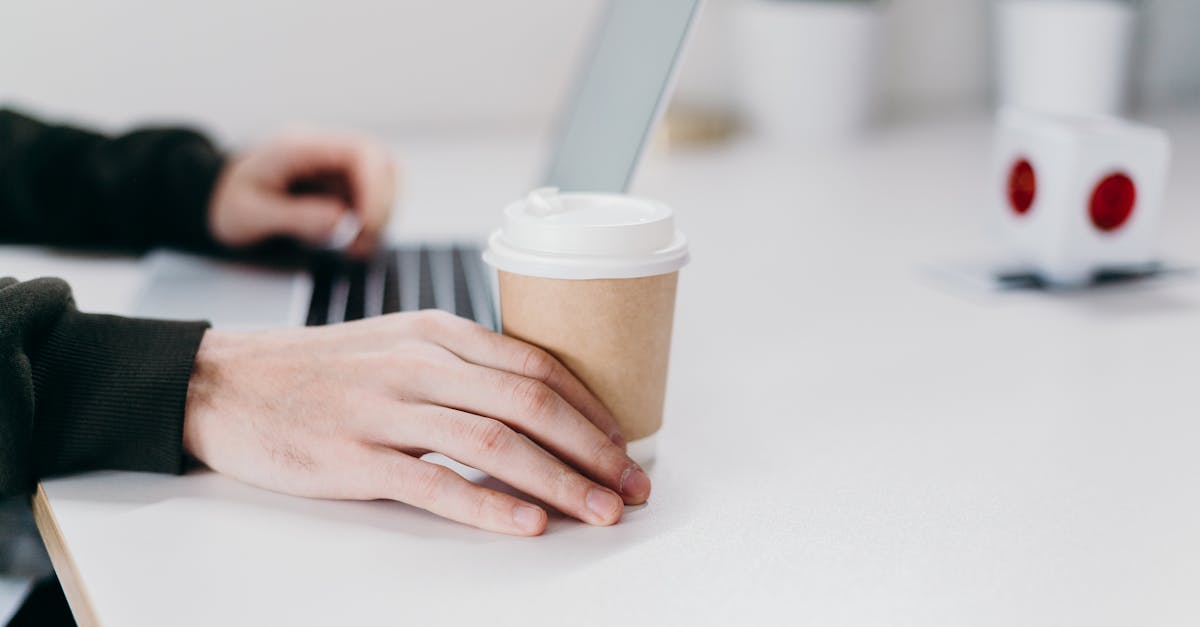 découvrez les avantages d'une assise ergonomique pour une posture et un confort améliorés. apprenez à choisir la bonne chaise et à créer un espace de travail qui favorise la santé et la productivité.