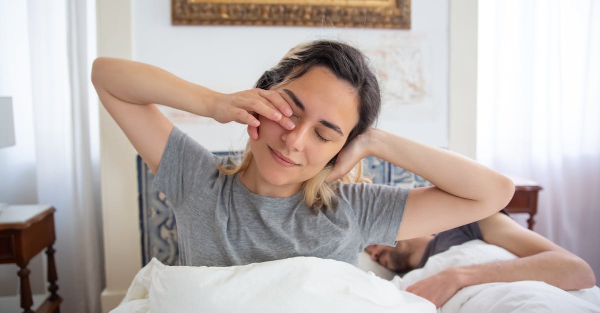 découvrez les meilleures positions de sommeil pour améliorer votre repos et améliorer votre bien-être général. découvrez les avantages et les inconvénients des différents styles de sommeil, du sommeil sur le dos au ventre, et trouvez des conseils pour une nuit de sommeil plus confortable.