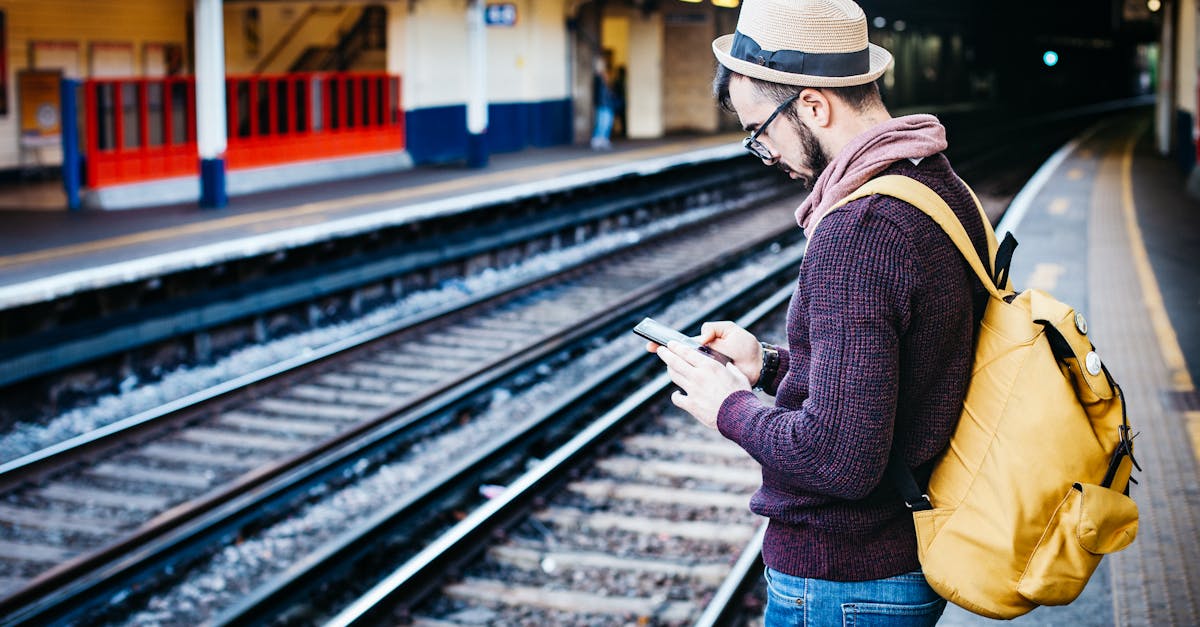 discover the effects of tech neck, a common condition caused by prolonged smartphone and computer use. learn about its symptoms, prevention tips, and effective treatments to maintain a healthy posture and relieve discomfort.