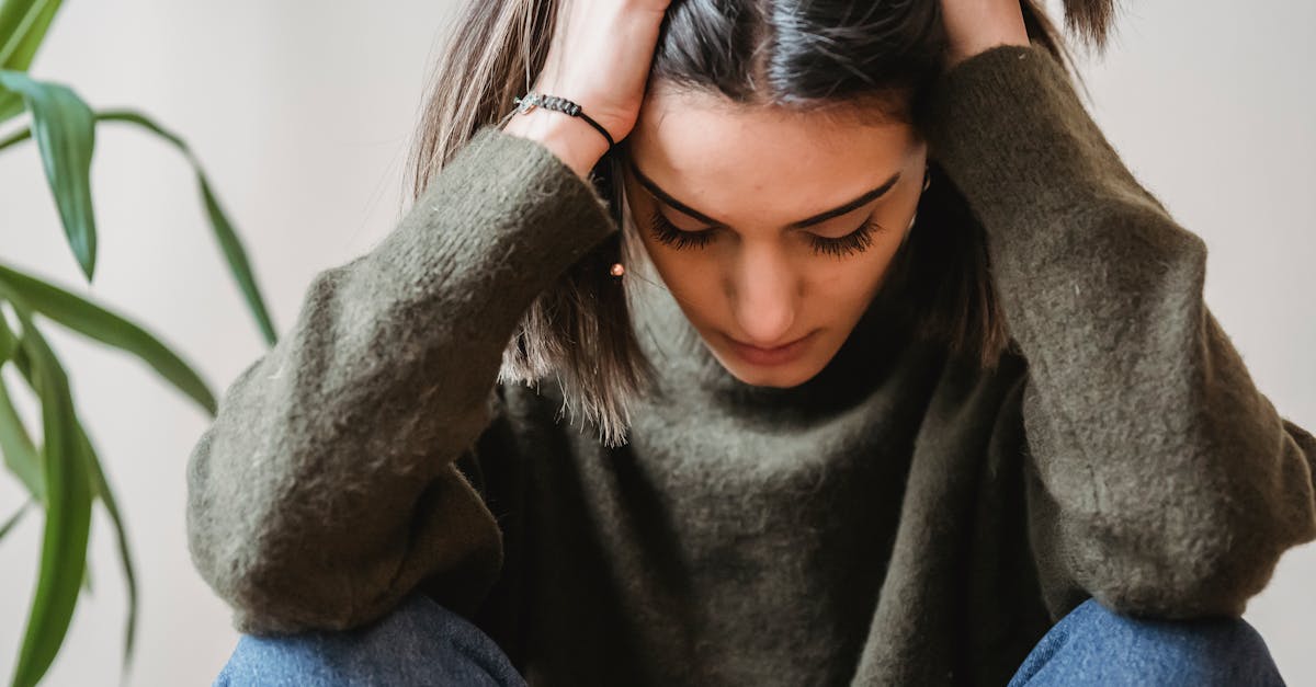 explore effective strategies and treatments for managing migraines. learn about symptoms, triggers, and lifestyle changes that can help alleviate this common condition.