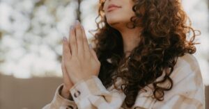 discover the transformative power of holistic healing, embracing mind, body, and spirit for overall well-being. explore natural therapies, wellness practices, and self-care techniques to achieve balance and harmony in your life.