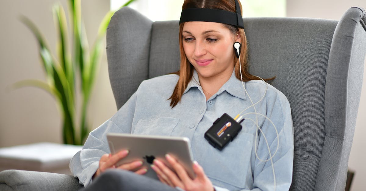 discover how biofeedback can enhance your well-being by teaching you to control bodily functions through real-time feedback. explore its benefits for stress reduction, pain management, and overall health improvement.