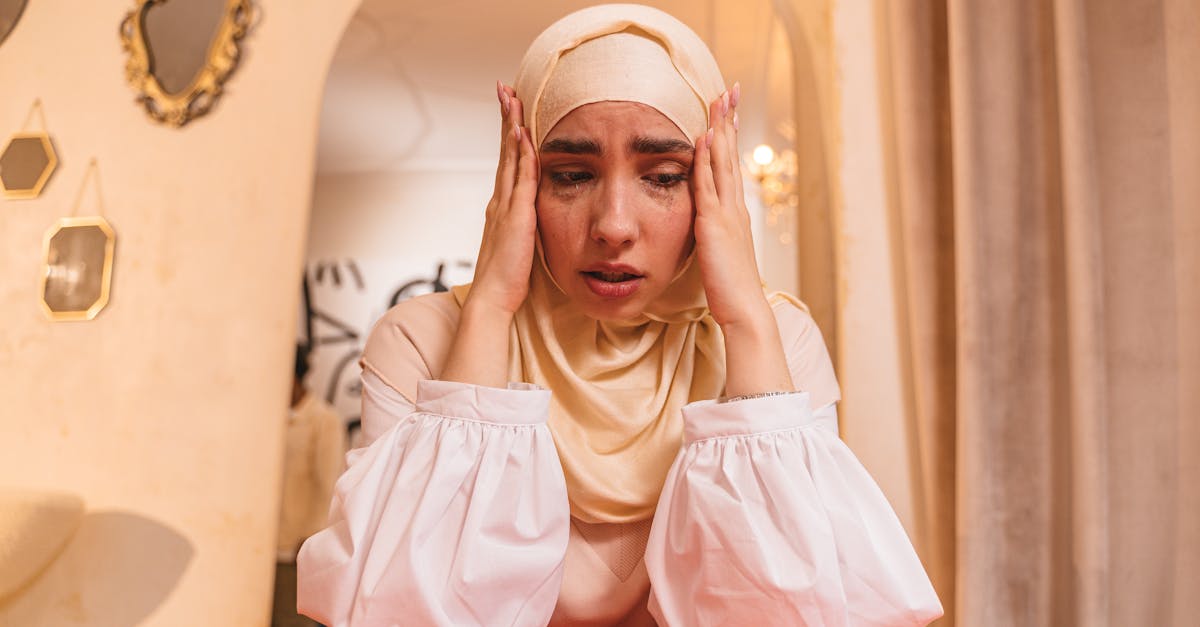 discover effective headache relief strategies and remedies to ease your pain and restore comfort. explore natural treatments, over-the-counter options, and lifestyle changes that can help you find lasting relief from headaches.