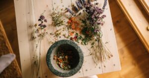 discover effective home remedies for common ailments and improve your wellness naturally. explore simple, safe, and affordable solutions using everyday ingredients found in your kitchen.