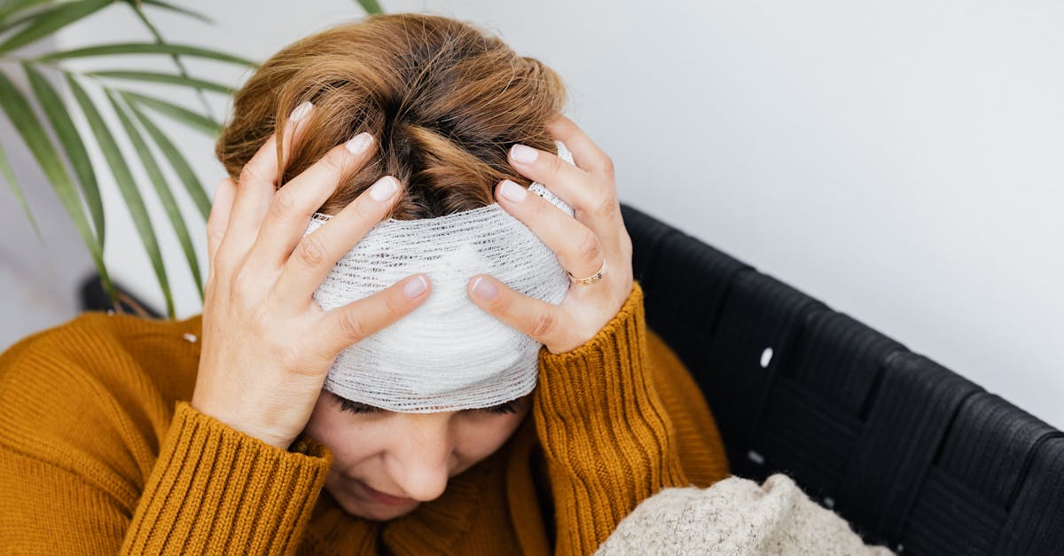 discover effective strategies for understanding, managing, and alleviating migraine symptoms. explore causes, triggers, and treatments to reclaim your life from debilitating headaches.