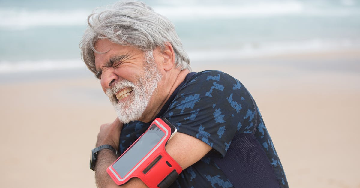 discover the causes, symptoms, and effective treatments for shoulder blade pain. learn how to alleviate discomfort and improve your mobility with expert tips and insights.