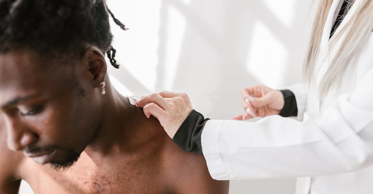 discover effective solutions for shoulder blade pain, including common causes, symptoms, and treatments. understand how to alleviate discomfort and improve mobility with expert tips and guidance.