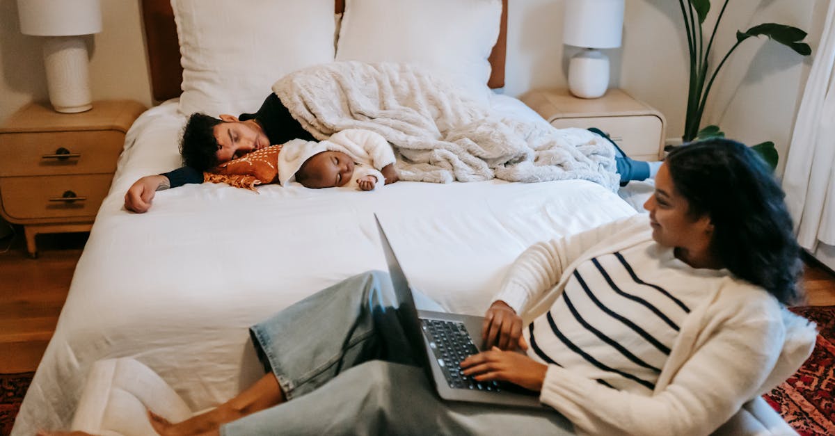 Si vous souffrez d'inconfort ou de tensions, vous pouvez réfléchir à l'impact de vos positions de sommeil sur votre bien-être. Comprendre les subtilités de l'amélioration posturale et adopter une approche holistique peut non seulement améliorer votre sommeil, mais aussi contribuer à votre santé globale. Chez Pulse Align, nous nous concentrons sur le recalibrage neuromusculaire.