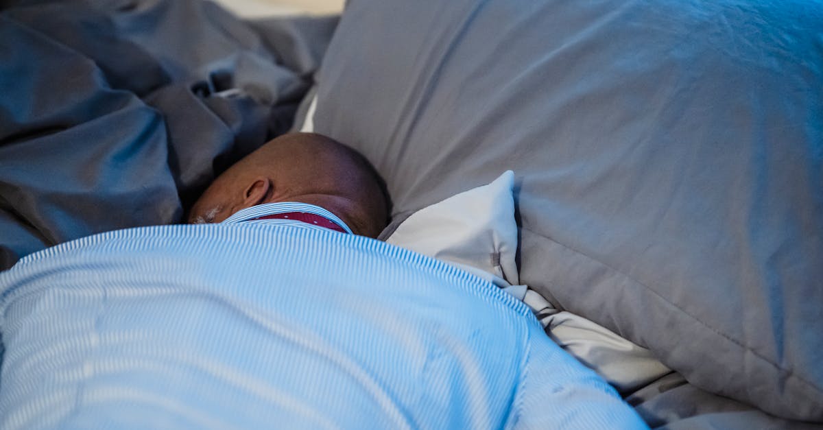 discover the best sleeping postures for a restful night! explore how different positions can enhance your sleep quality, reduce pain, and improve overall health. learn expert tips and insights to find the perfect sleeping posture for you.