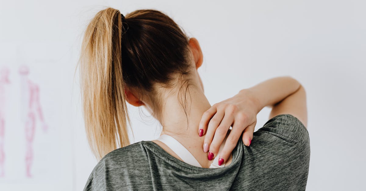 discover effective tips and remedies for alleviating a stiff neck. learn about common causes, prevention strategies, and when to seek medical advice for persistent discomfort.