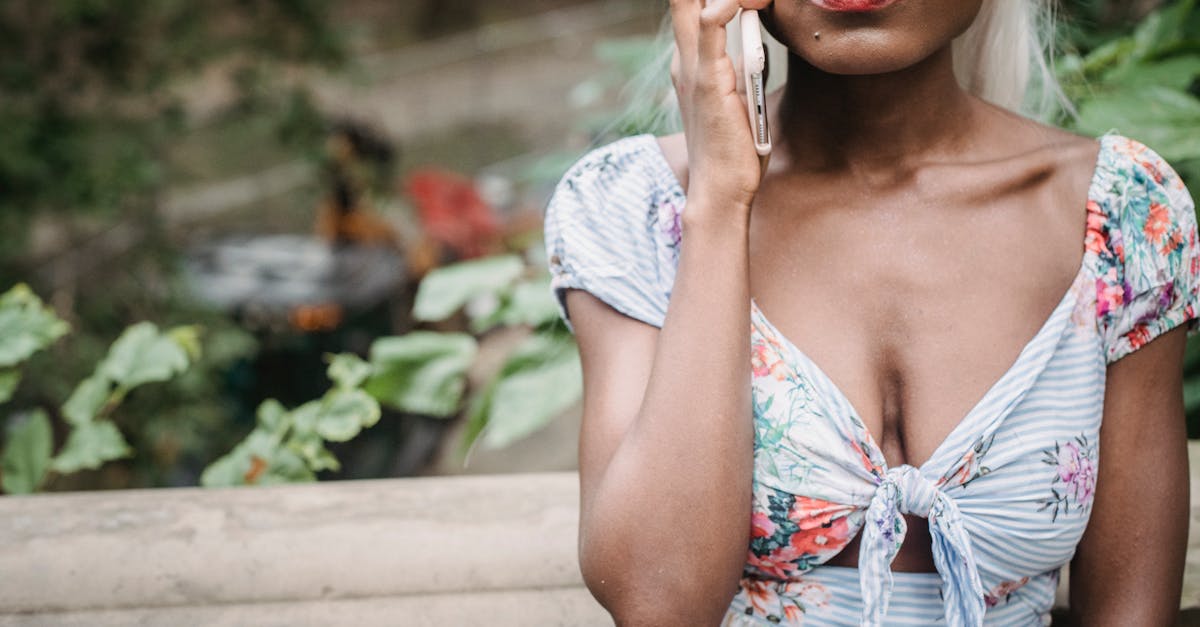 discover the causes and solutions for tech neck, a common condition resulting from prolonged phone and computer use. learn how to alleviate discomfort and improve your posture with practical tips and exercises.