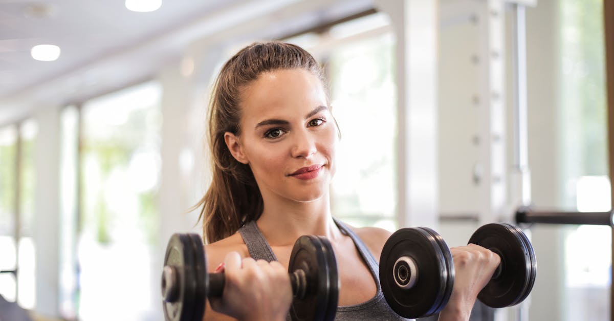 explorez le monde du levage, des techniques de musculation aux conseils sur la forme physique, la nutrition et la motivation. Libérez votre potentiel et améliorez votre parcours de remise en forme.