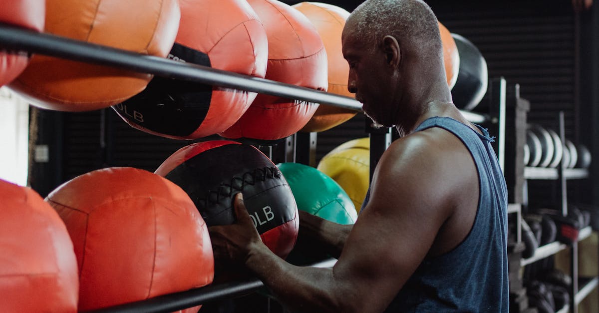 discover effective lifting techniques to enhance your strength and prevent injuries. learn proper form, safety tips, and the best practices for various lifting exercises to achieve your fitness goals.