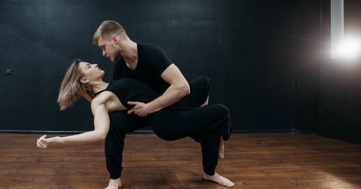 discover essential lifting techniques that enhance your strength training and prevent injuries. learn the proper form, tips, and best practices to maximize your lifting efficiency for better results in the gym.
