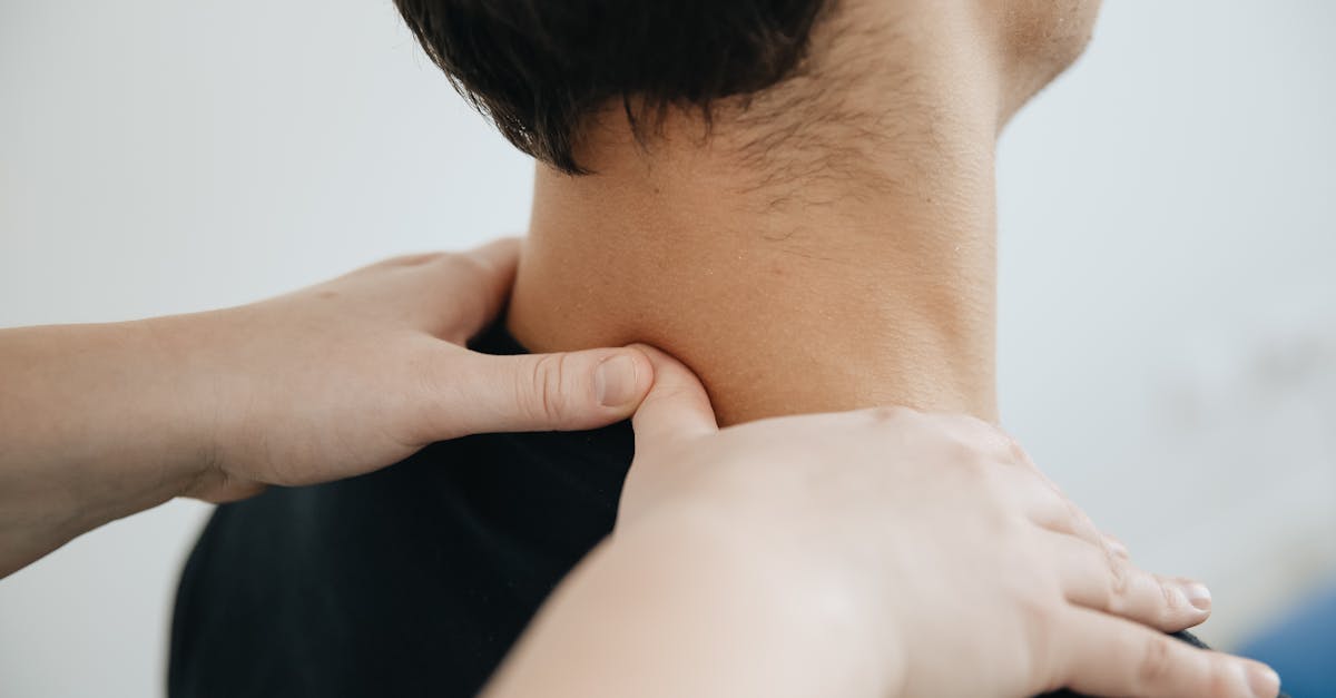 discover effective shoulder pain relief methods to help you regain mobility and alleviate discomfort. explore tips, exercises, and treatments tailored to soothe your shoulder aches and enhance your overall well-being.