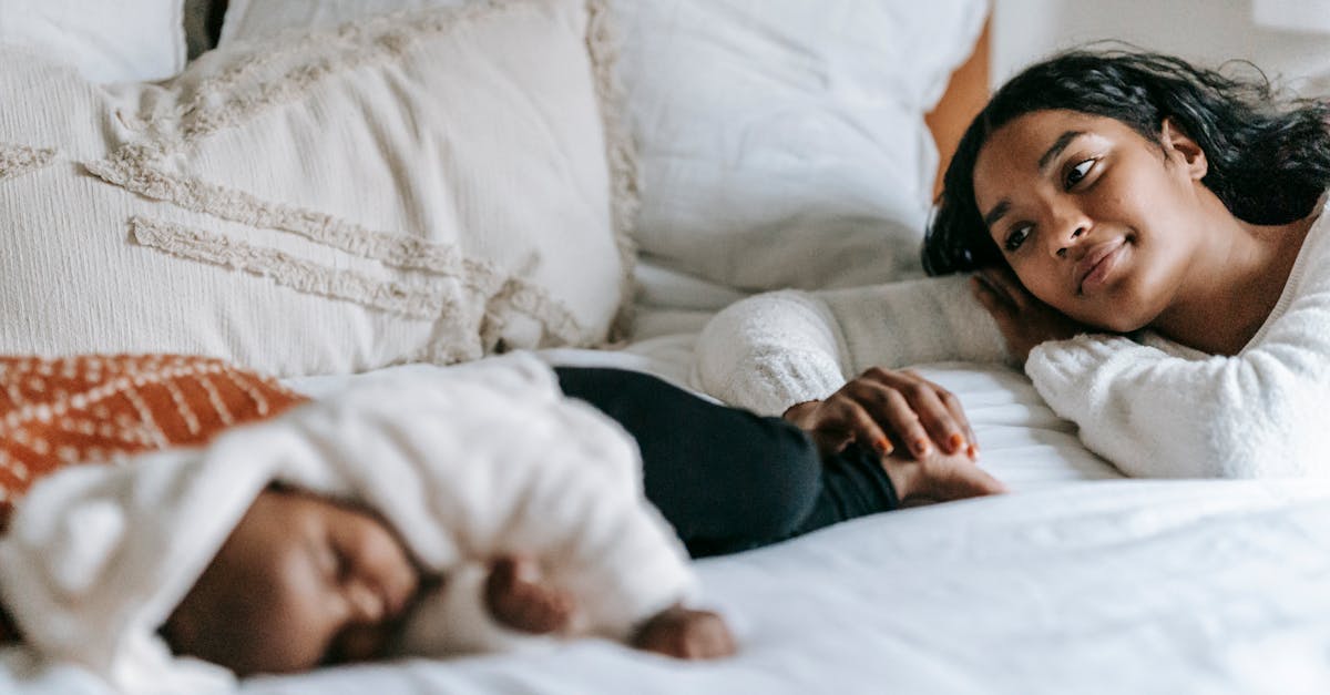discover the best sleep positions for a restful night's sleep. explore how different sleeping postures can impact your health, comfort, and overall well-being. learn tips and tricks to find your perfect sleep position for a rejuvenating slumber.
