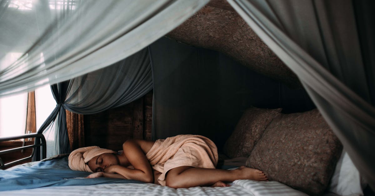discover the secrets to better sleep with our comprehensive guide. explore tips, techniques, and insights on how to improve your sleep quality, establish a restful bedtime routine, and wake up feeling refreshed and energized.