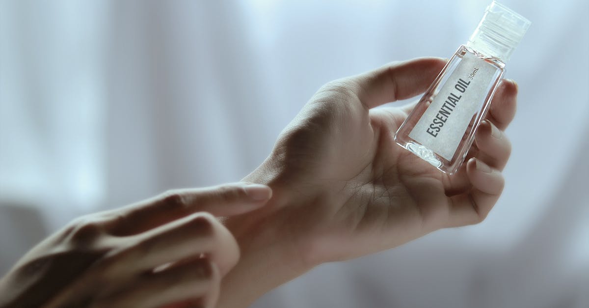 discover the transformative power of essential oils. unlock the benefits of natural aromas for relaxation, wellness, and holistic healing. explore our comprehensive guide to essential oils and enhance your well-being today!