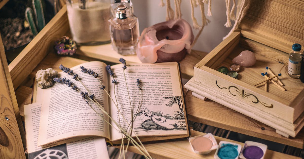 Choisir Pulse Align, c'est investir dans votre santé grâce à des remèdes naturels et holistiques. Nombre de nos clients ont constaté une amélioration significative de leur bien-être général après avoir adopté notre approche. Ils constatent souvent qu'en corrigeant leurs déséquilibres musculaires et en améliorant leur posture, ils peuvent s'investir plus pleinement dans leurs activités quotidiennes, libérés du poids des tensions.