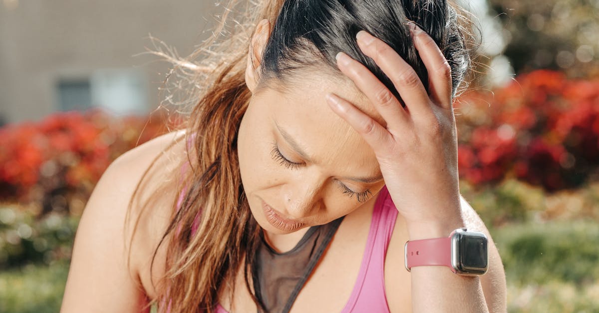 discover common migraine triggers and learn how to identify and avoid them for better headache management. find expert tips and helpful advice to reduce migraine frequency.